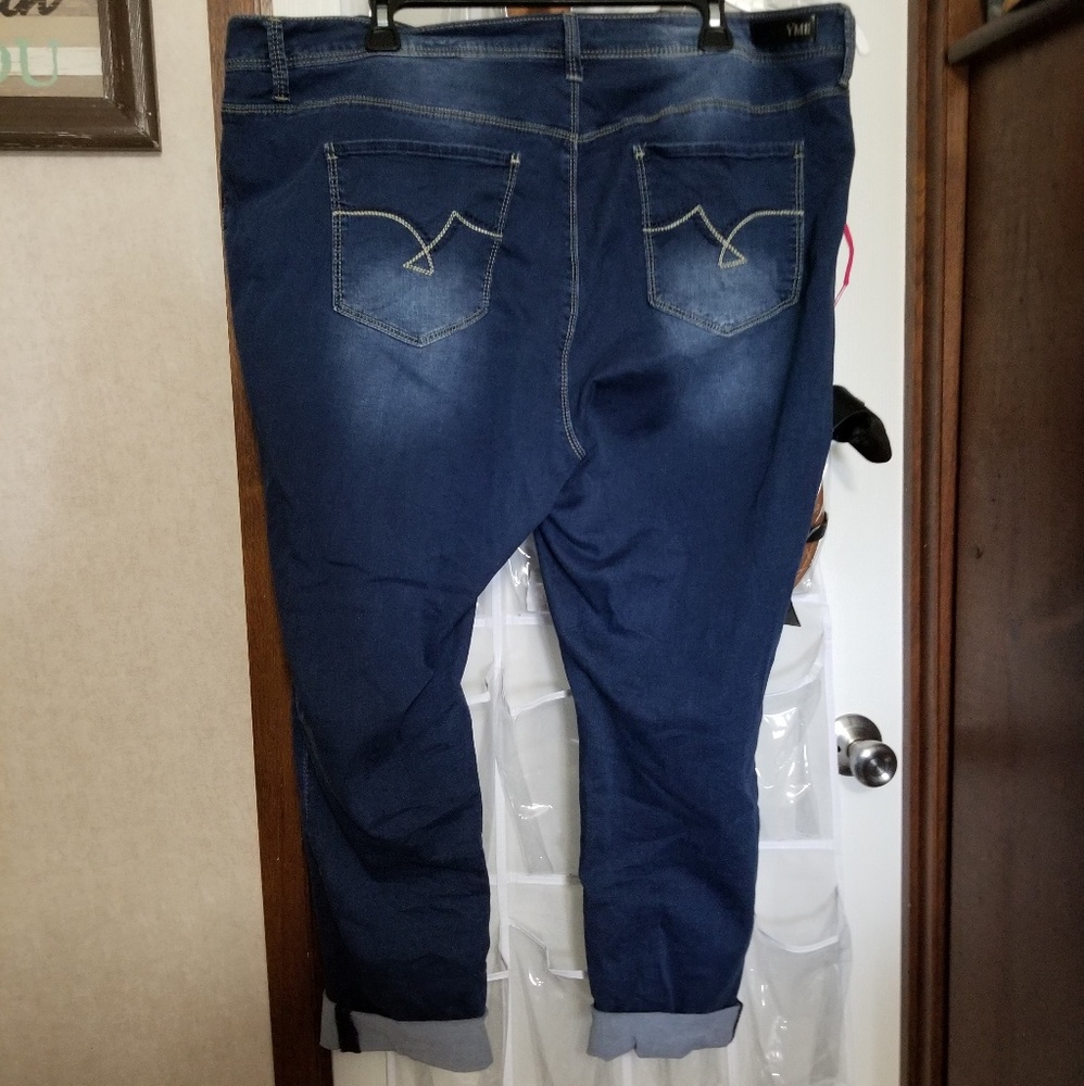 YMI cropped skinny pants
